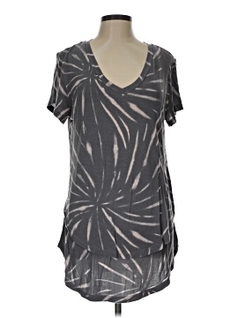 Latched Mama Short Sleeve Top