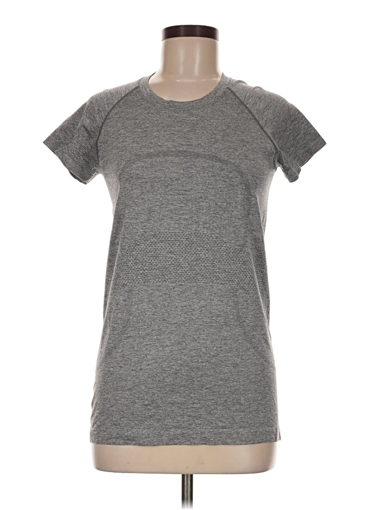 Pre-owned Lululemon Athletica Active T-shirt In Gray