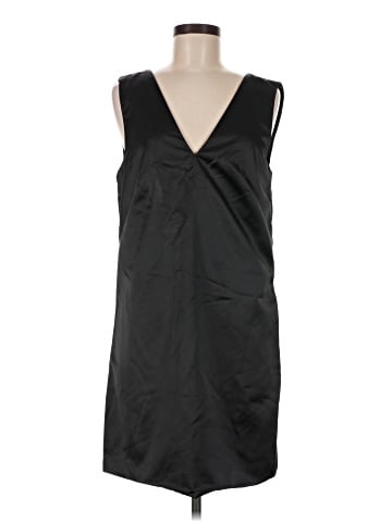 Abercrombie & Fitch Cocktail Dress (view 1)