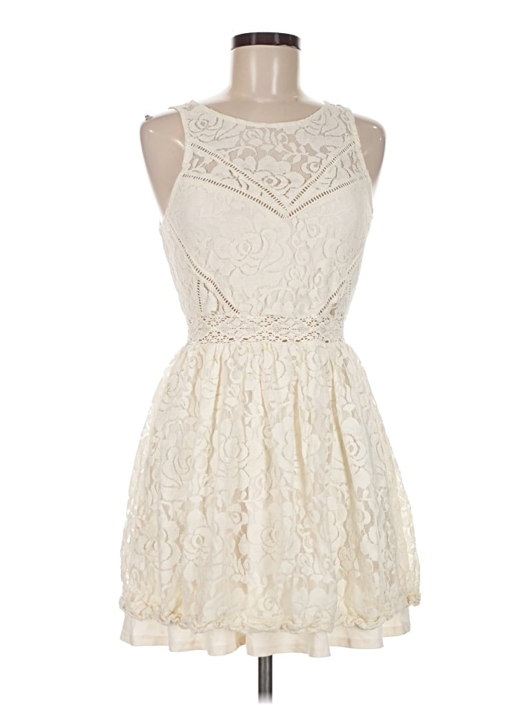 Pre-owned Kimchi Blue Cocktail Dress In Ivory