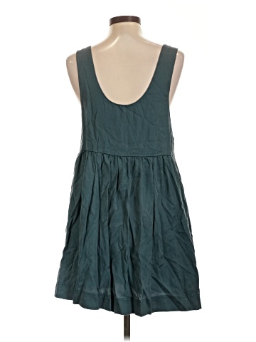 Urban Outfitters Casual Dress (view 2)