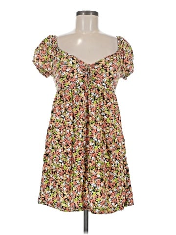 Roxy Short Sleeve Top (view 1)