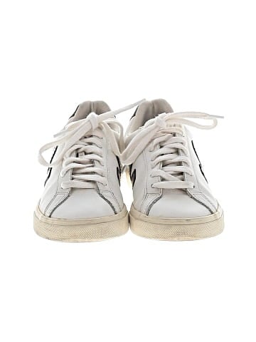 VEJA Sneakers (view 2)