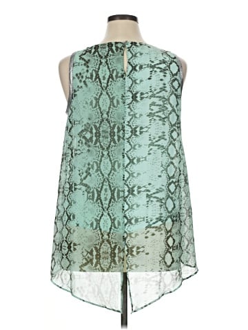 Jennifer Lopez Sleeveless Blouse (view 2)