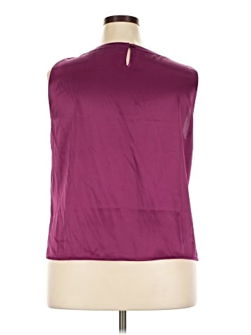 Kasper Sleeveless T-Shirt (view 2)