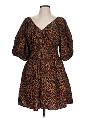 Old Navy Casual Dress (view 1)