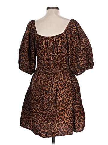 Old Navy Casual Dress (view 2)