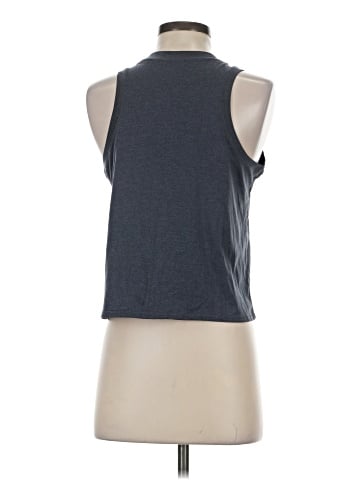 Vuori Sleeveless T-Shirt (view 2)