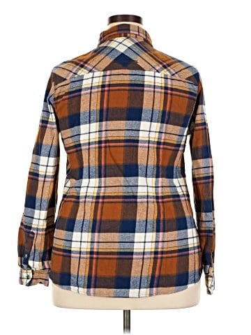 Legendary Whitetails Long Sleeve Button-Down Shirt (view 2)