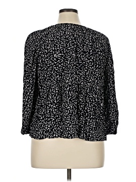 Old Navy 3/4 Sleeve Blouse (view 2)