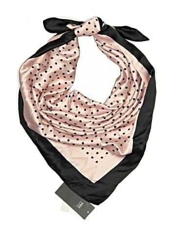 M&S Scarf (view 1)