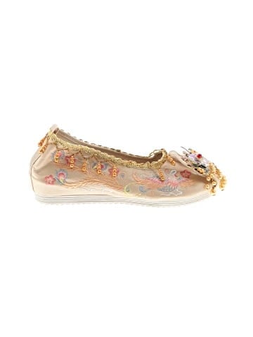 Unbranded Flats (view 1)