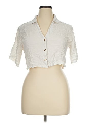Kirious 3/4 Sleeve Button-Down Shirt (view 1)