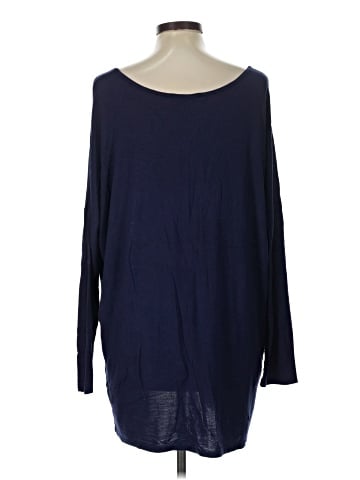 Emma's Closet Long Sleeve T-Shirt (view 2)