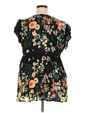 Suzanne Betro Short Sleeve Blouse (view 2)