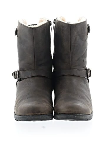 Ugg Boots (view 2)