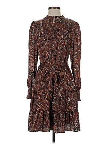 Julia Jordan Casual Dress (view 1)
