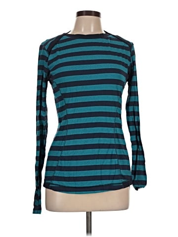 Lululemon Athletica 3/4 Sleeve T-Shirt (view 1)