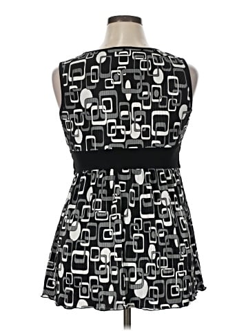 Cocomo Tank Top (view 2)