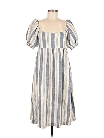 Alice + Olivia Casual Dress (view 1)