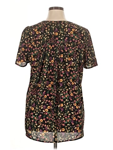 Pleione Short Sleeve Blouse (view 2)