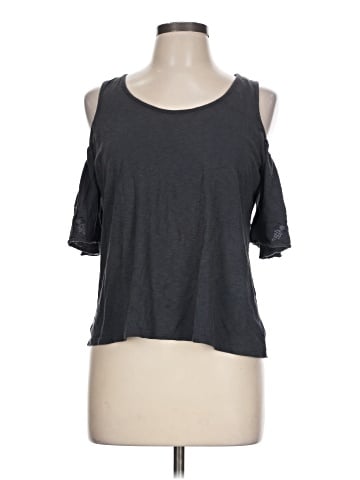 American Eagle Outfitters Sleeveless T-Shirt (view 1)