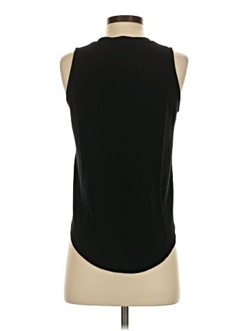 Charlotte Russe Sleeveless T-Shirt (view 2)