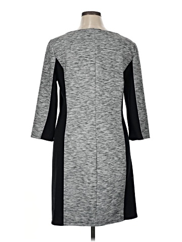 Old Navy Casual Dress (view 2)
