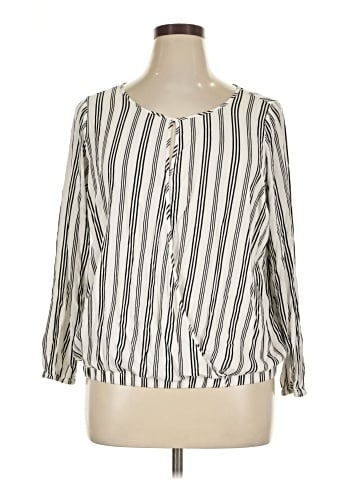 Torrid 3/4 Sleeve Blouse (view 1)