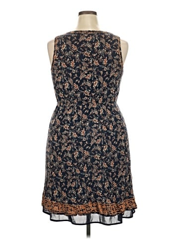 Market and Spruce Casual Dress (view 2)