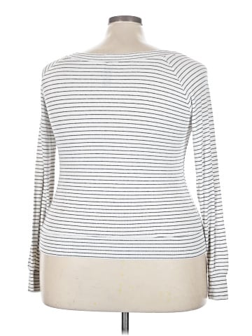 Bobi Long Sleeve T-Shirt (view 2)