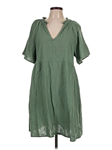 Old Navy Casual Dress (view 1)