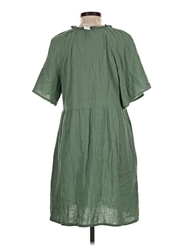 Old Navy Casual Dress (view 2)