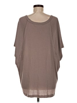 Rae Mode Poncho (view 2)