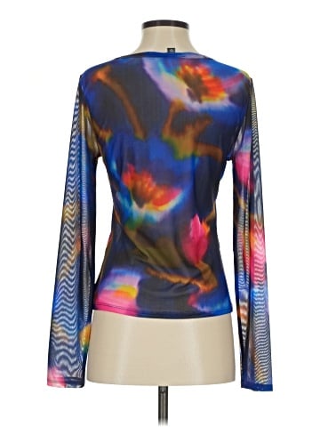 Venus Long Sleeve T-Shirt (view 2)
