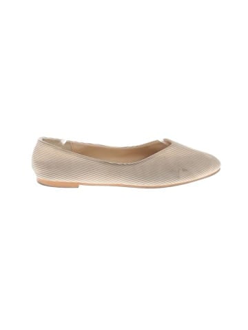 Unbranded Flats (view 1)