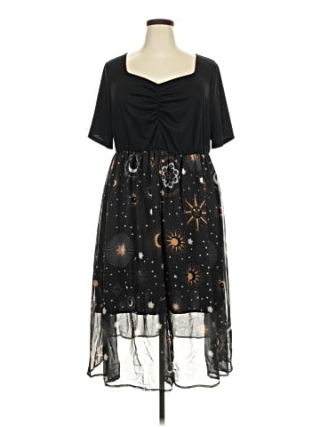 BLOOMCHIC Cocktail Dress (view 1)