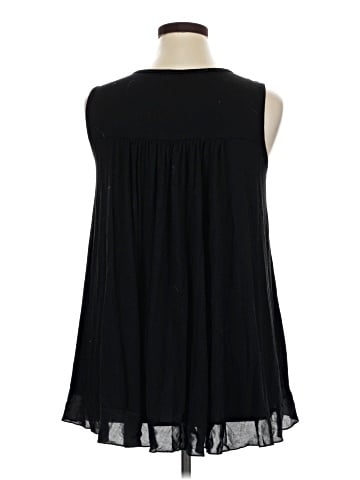 Cha Cha Vente Sleeveless T-Shirt (view 2)