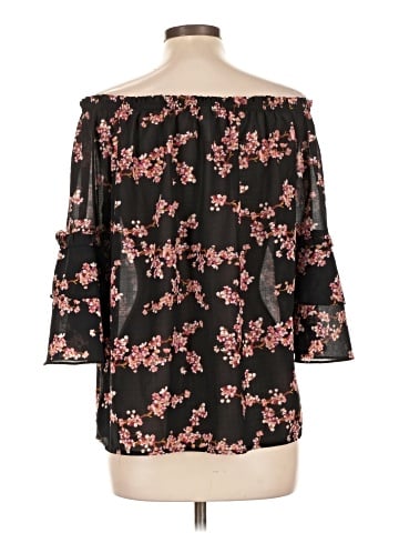 Xhilaration 3/4 Sleeve Blouse (view 2)