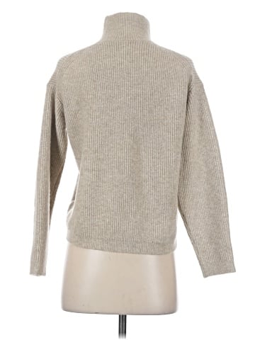 Uniqlo Turtleneck Sweater (view 2)