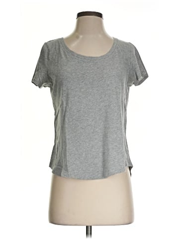 Old Navy Active T-Shirt (view 1)
