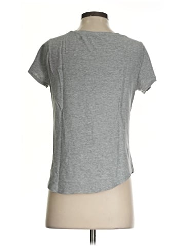 Old Navy Active T-Shirt (view 2)