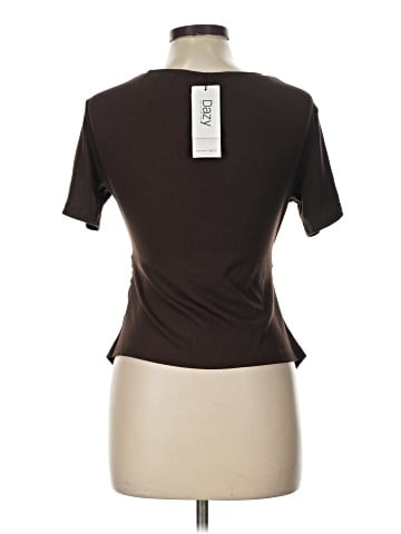 DAZY Short Sleeve T-Shirt (view 2)