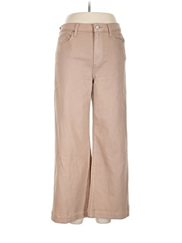 Paige Khakis (view 1)