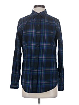 Amazon Essentials Long Sleeve Button-Down Shirt (view 1)