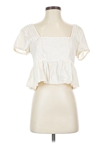 American Eagle Outfitters Short Sleeve Blouse (view 1)
