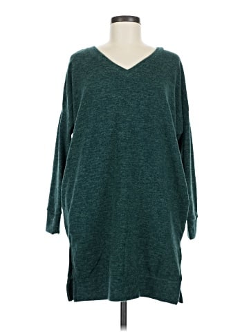 Zenana Outfitters Pullover Sweater (view 1)