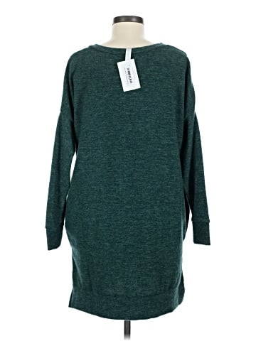 Zenana Outfitters Pullover Sweater (view 2)
