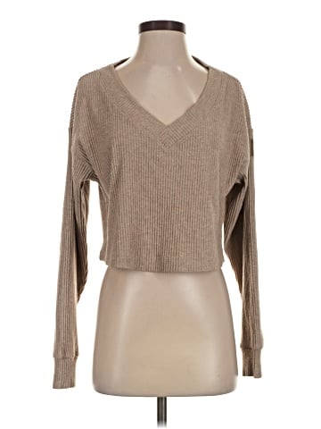 Alo Yoga Pullover Sweater (view 1)