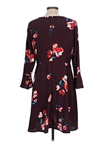 Old Navy Casual Dress (view 2)